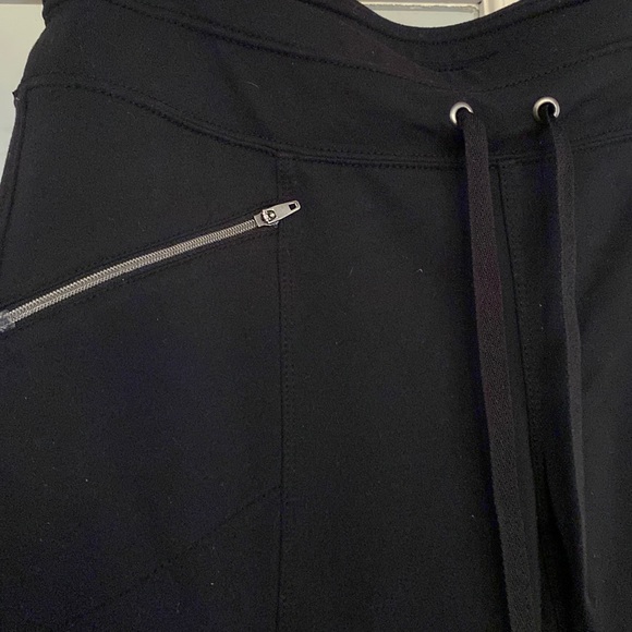 Athleta Slouch Metro - Picture 4 of 8